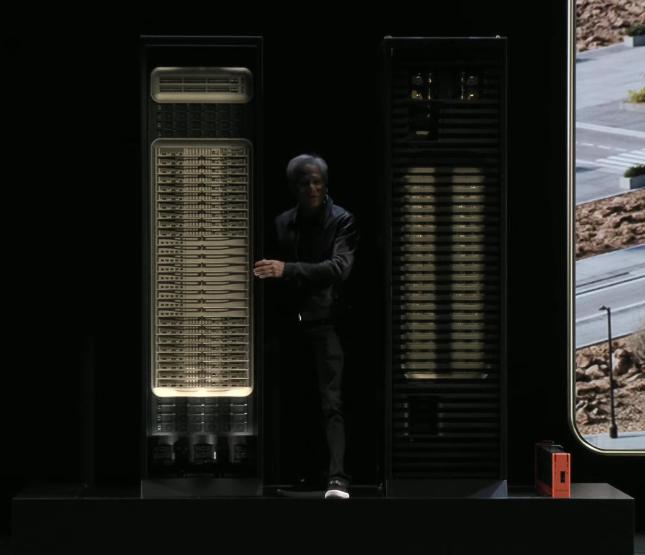 黄仁勋描绘AI驱动的未来科技蓝图 6G、量子计算、机器人、自动驾驶与物联网技术研发的深度融合